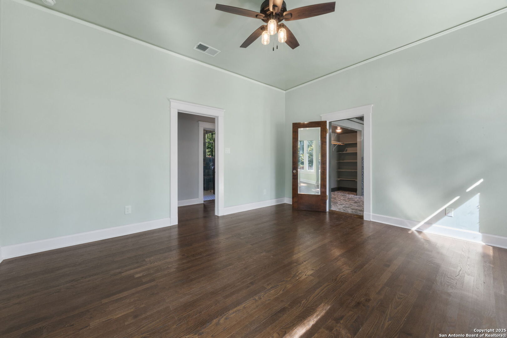 148 E Elsmere