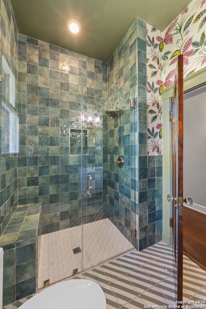 148 E Elsmere