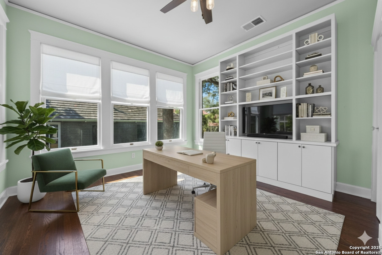 148 E Elsmere
