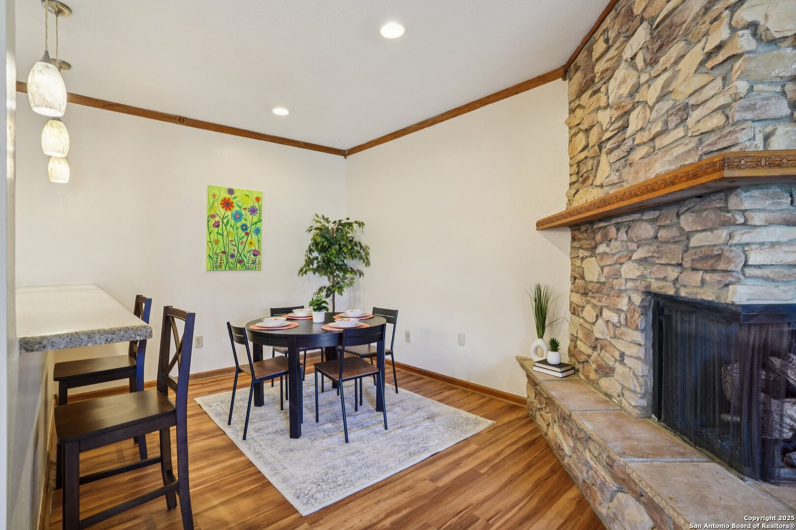 9735 Spruce Ridge