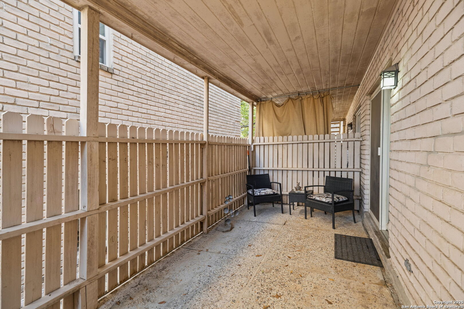 200 Ruelle Ln 200A