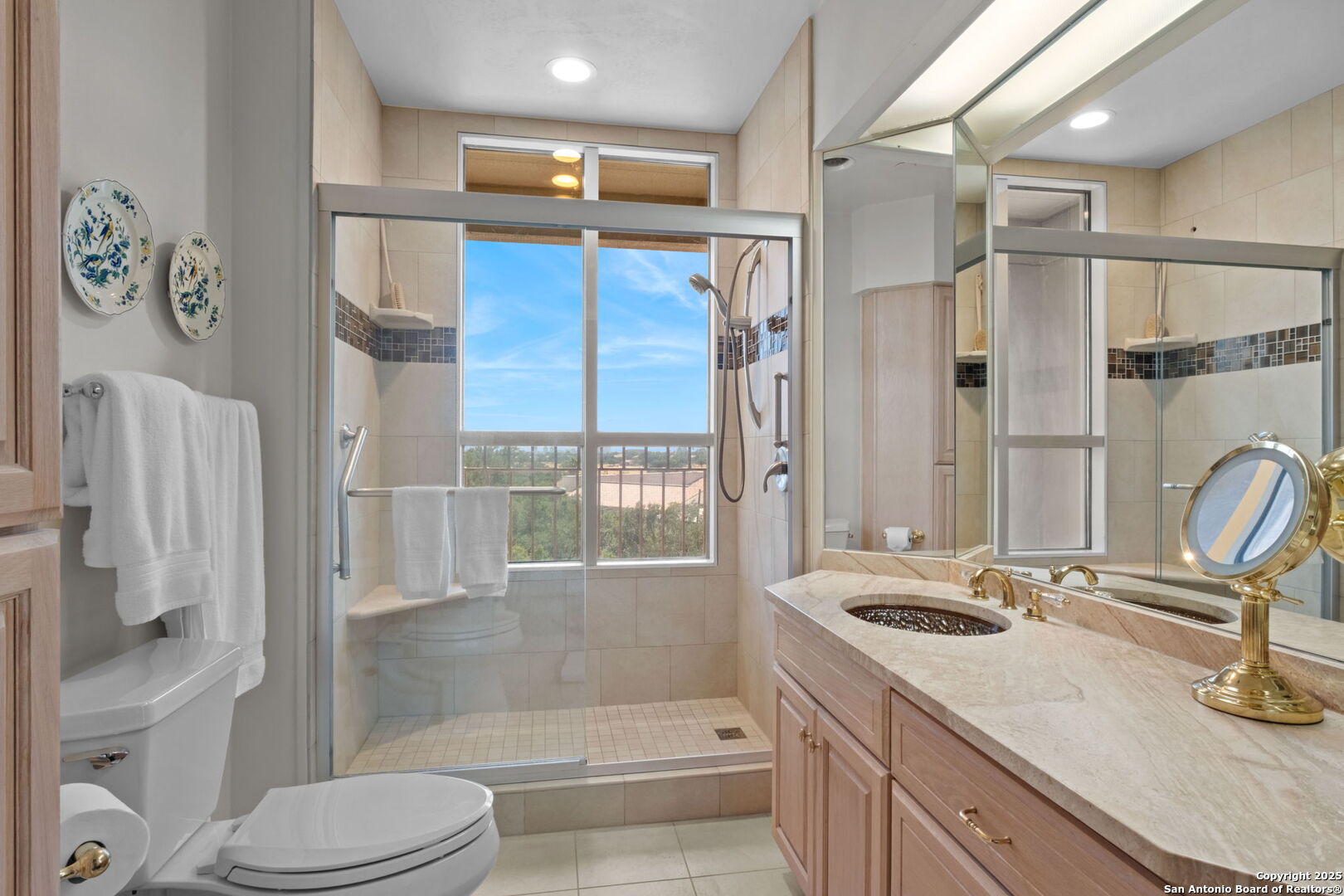 1 TOWERS PARK LN 711