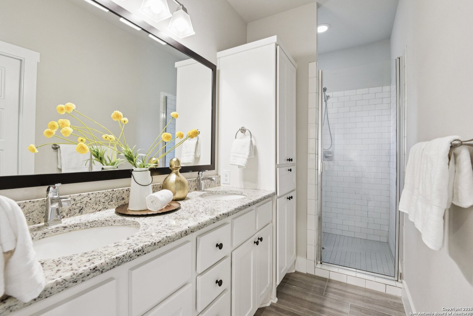 140 Claremont #102 102