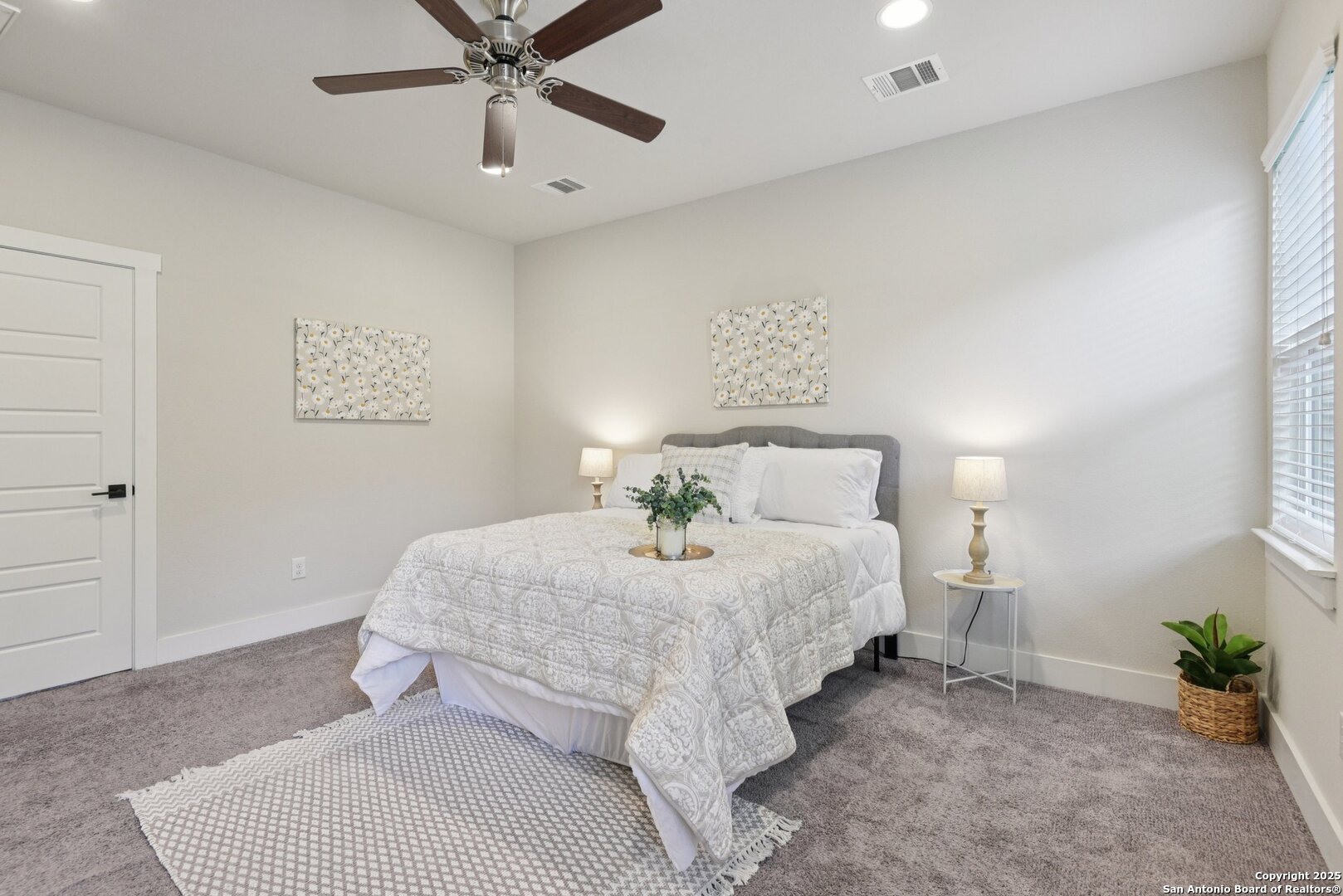 140 Claremont #102 102