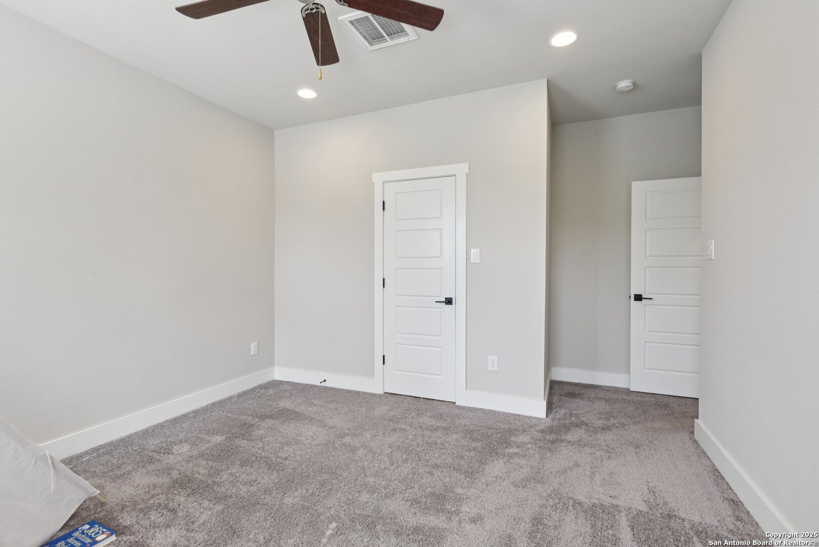 140 Claremont #102 102