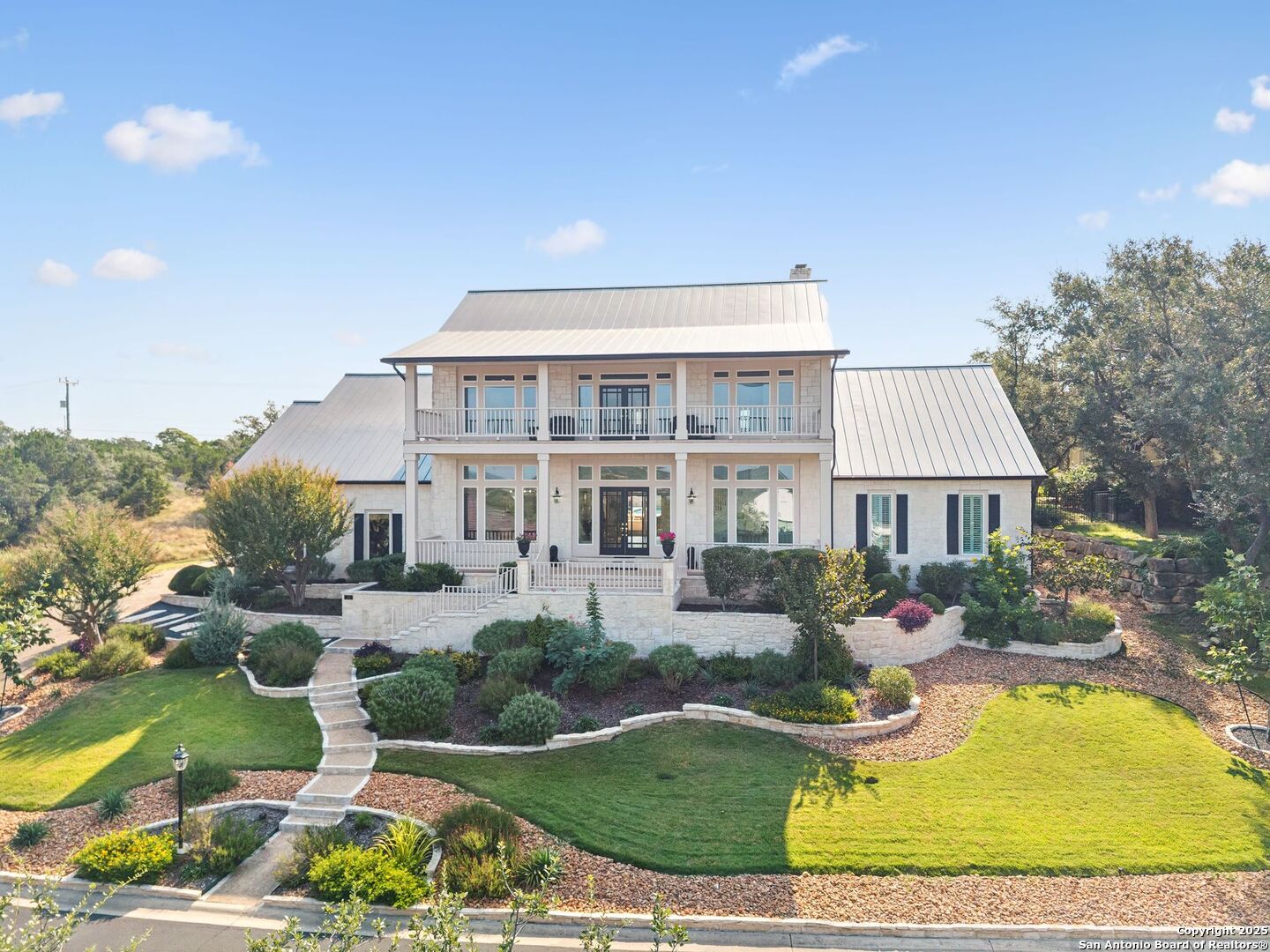 16 Highgate Dr