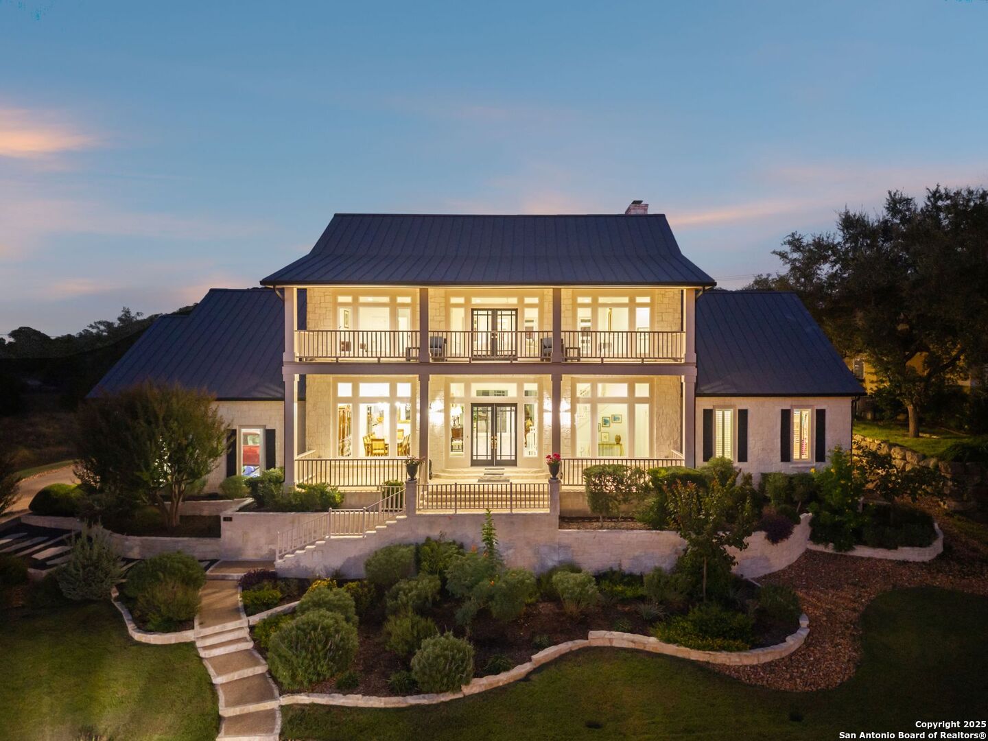 16 Highgate Dr