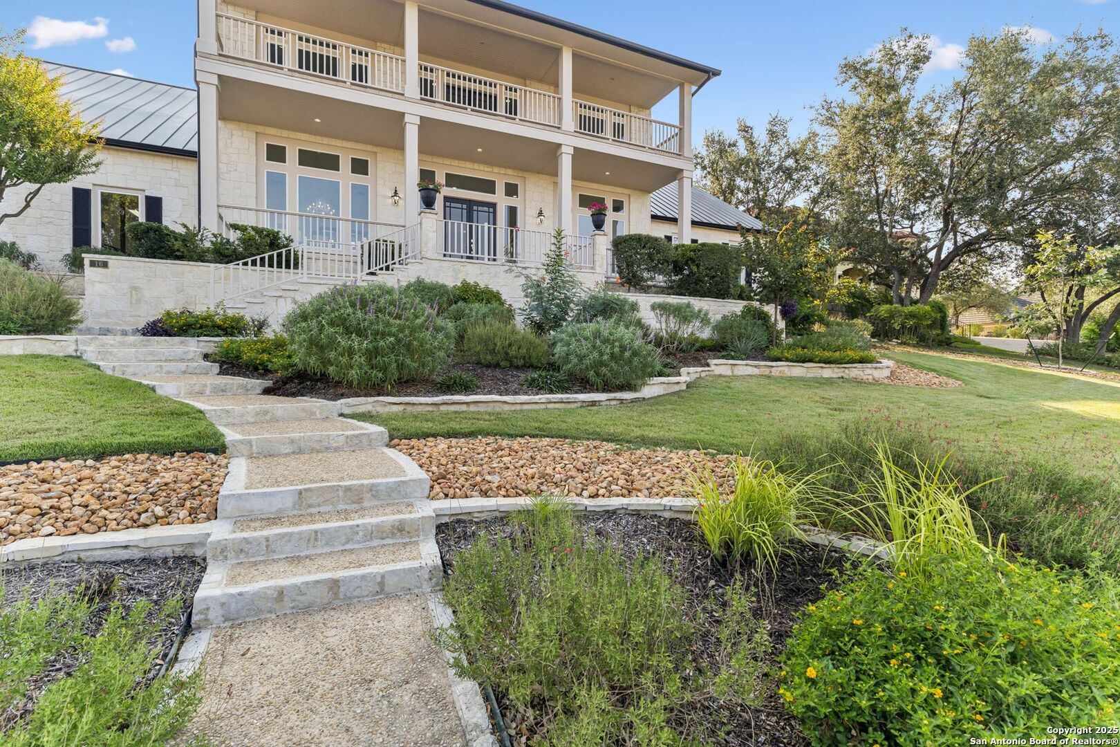16 Highgate Dr
