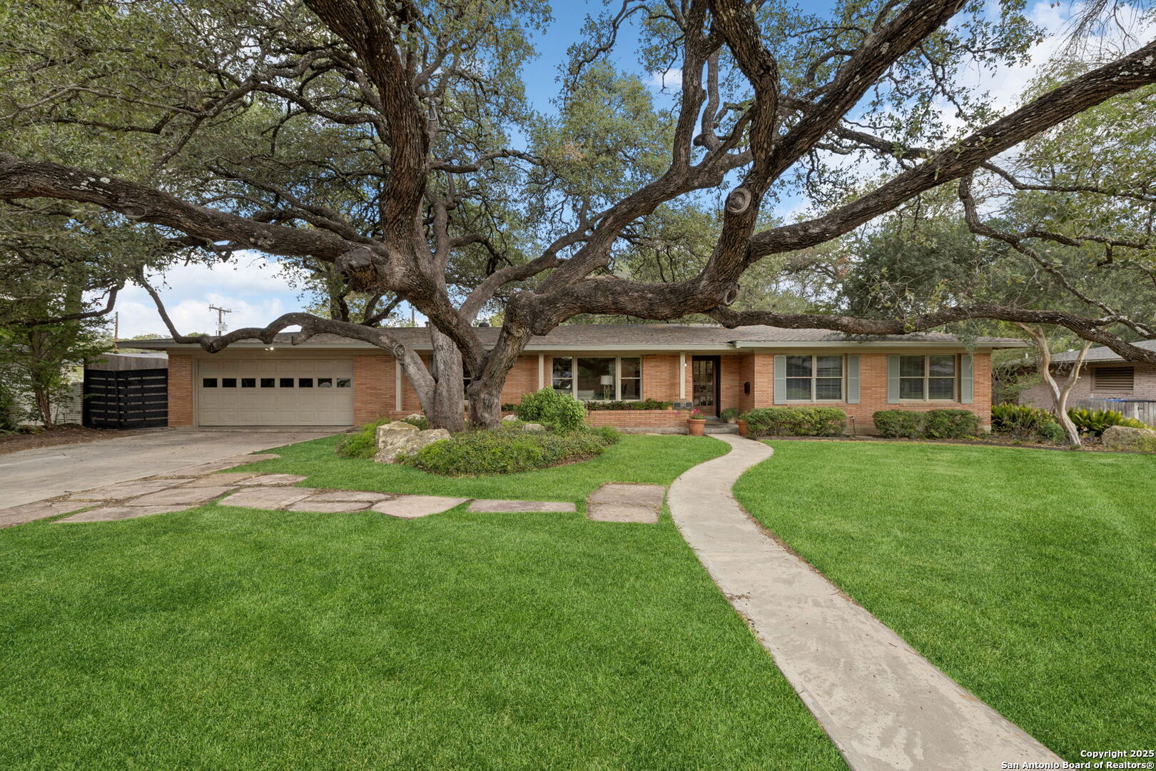 107 Wyndale