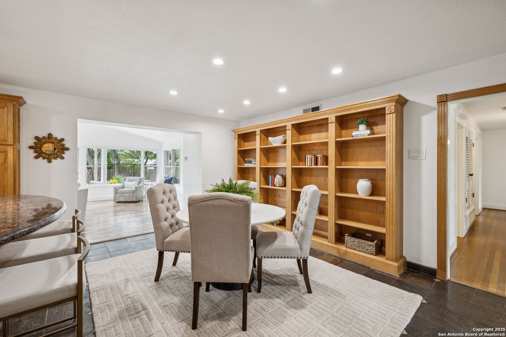 107 Wyndale