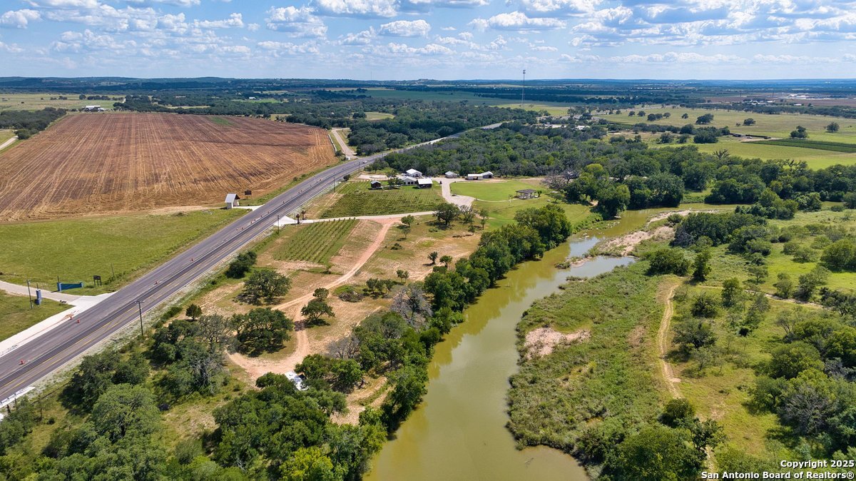 13502 US Hwy 290