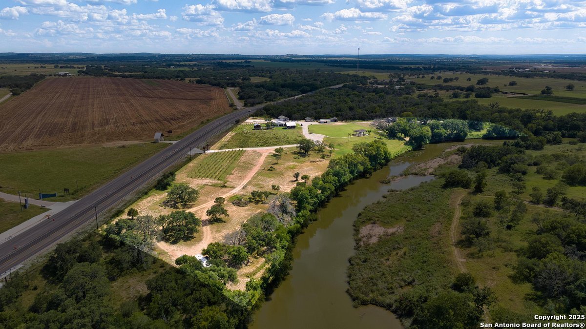 13502 US Hwy 290