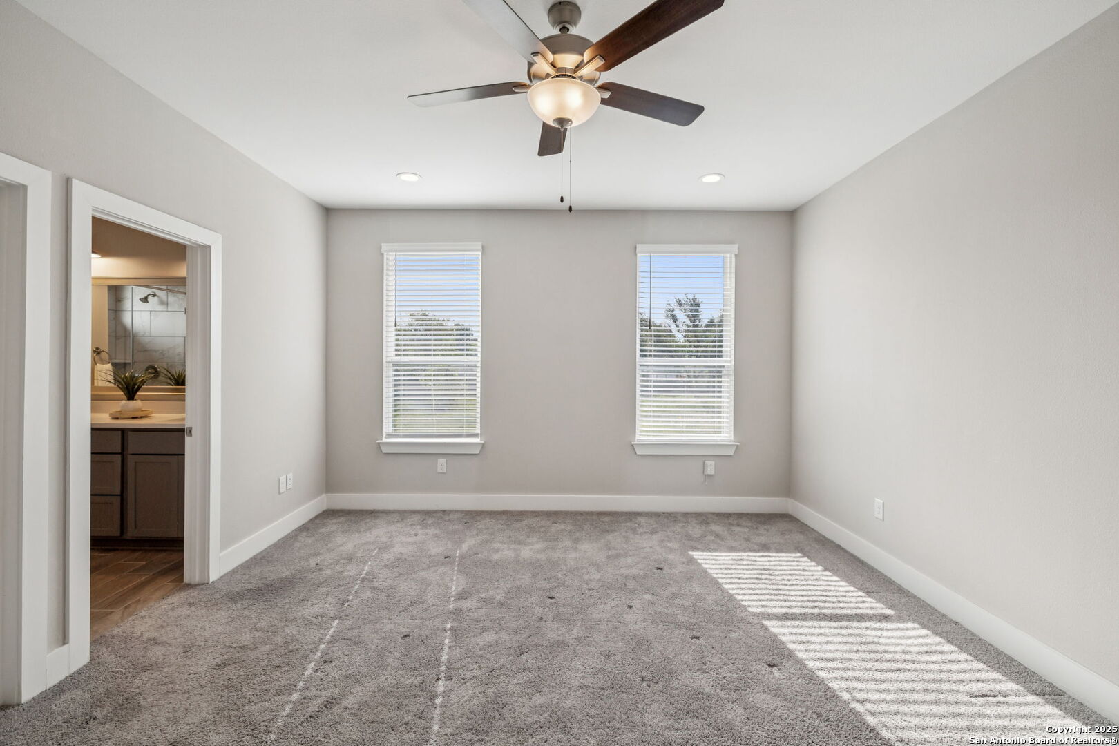 1511 E Sandalwood Ln #10