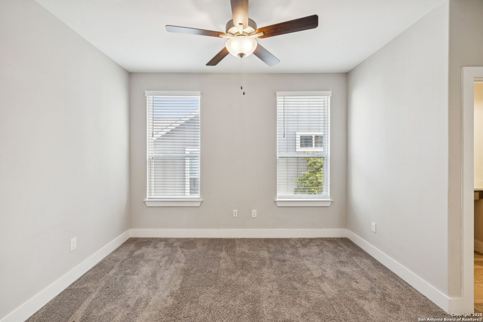 1511 E Sandalwood Ln #10