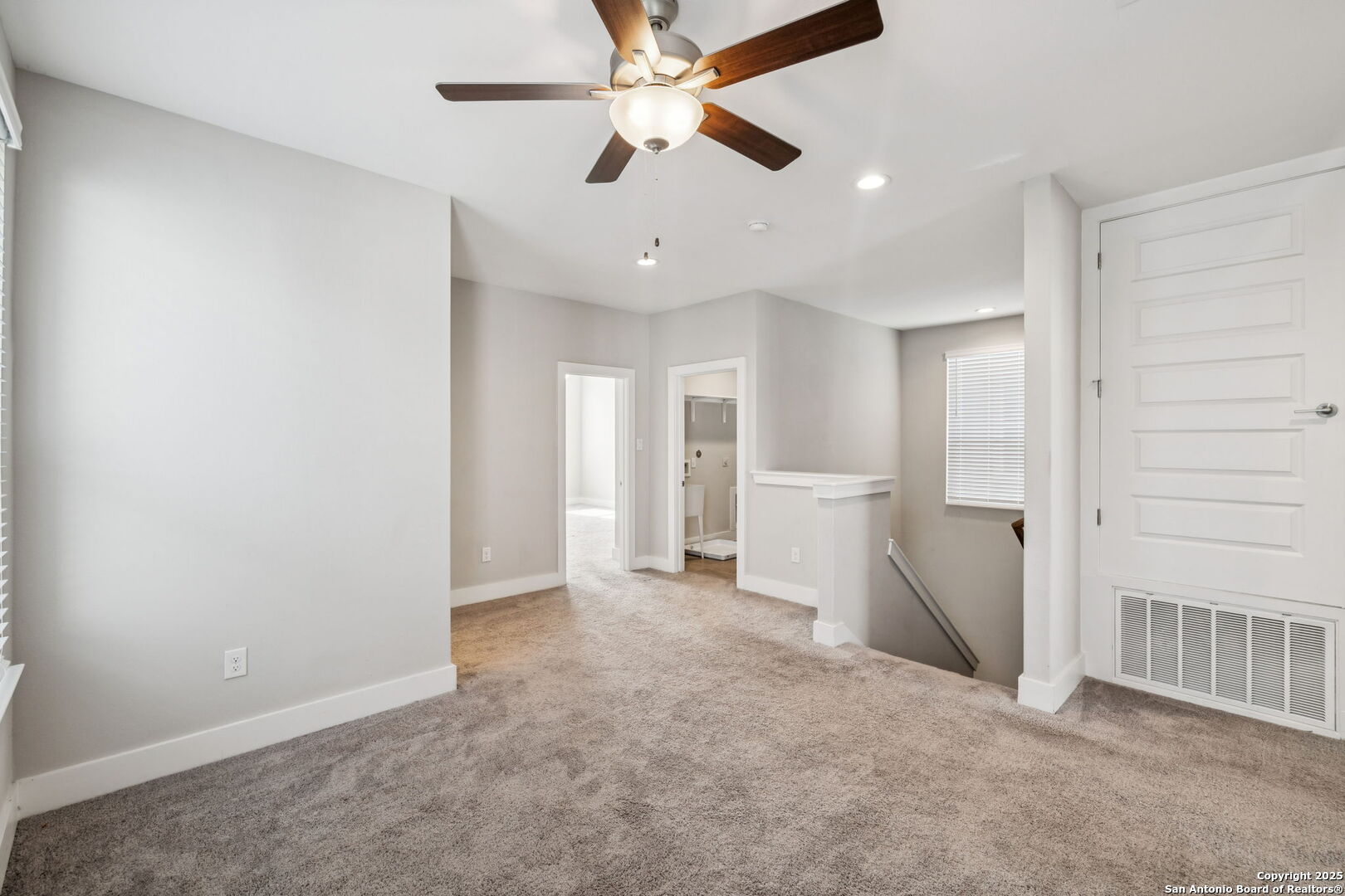 1511 E Sandalwood Ln #10