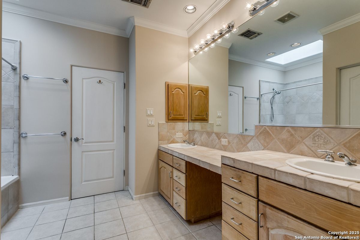 131-139 Saint Dennis