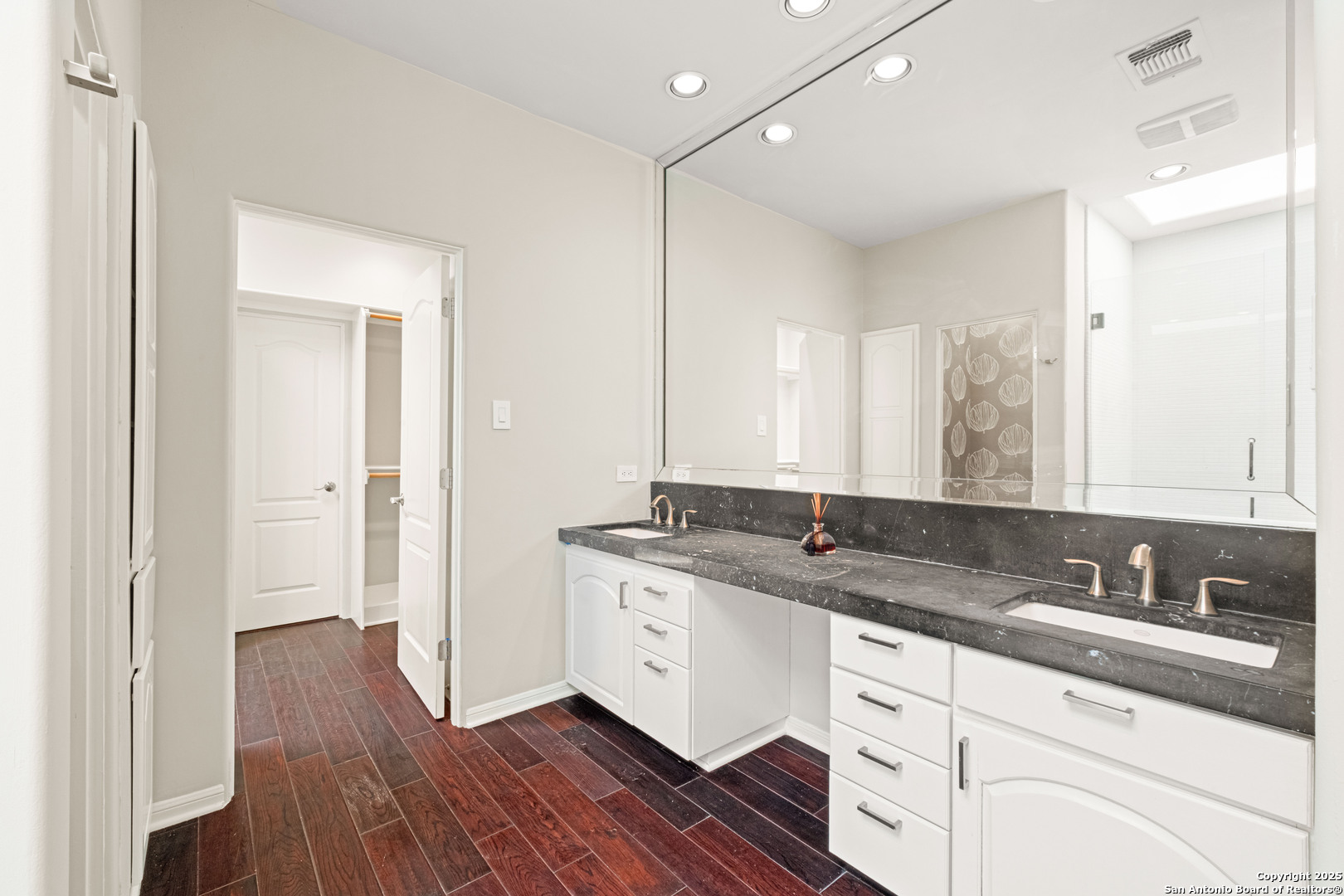 131-139 Saint Dennis