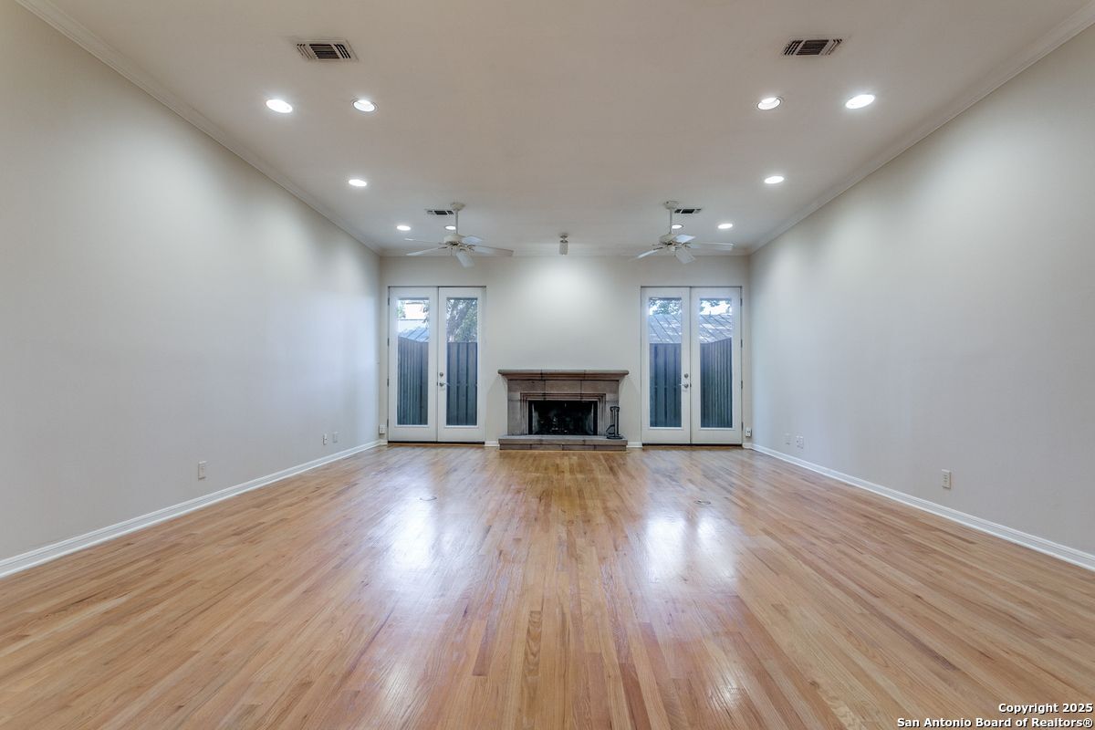 131-139 Saint Dennis