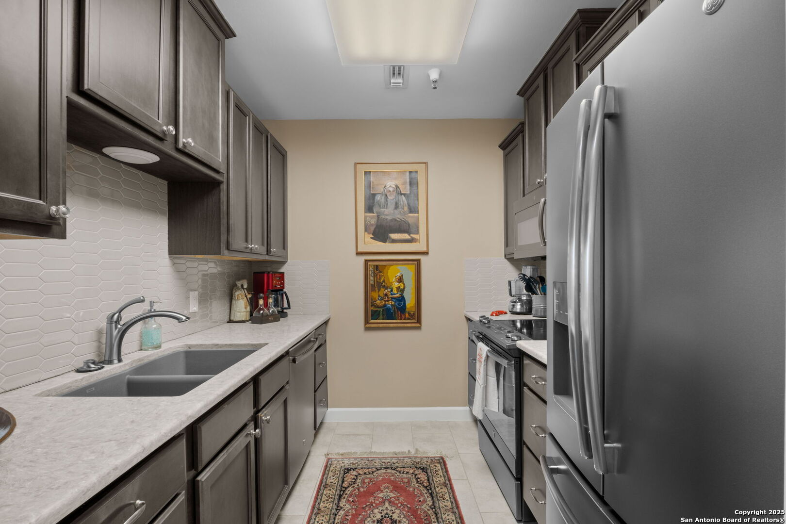 1 Towers Park Ln 1015