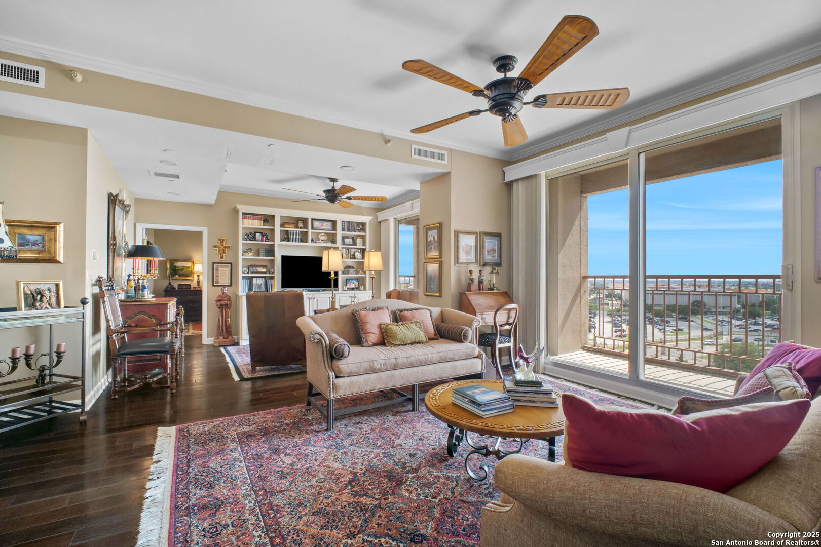 1 Towers Park Ln 1015