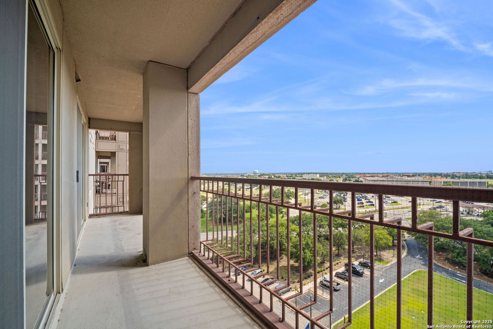 1 Towers Park Ln 1015