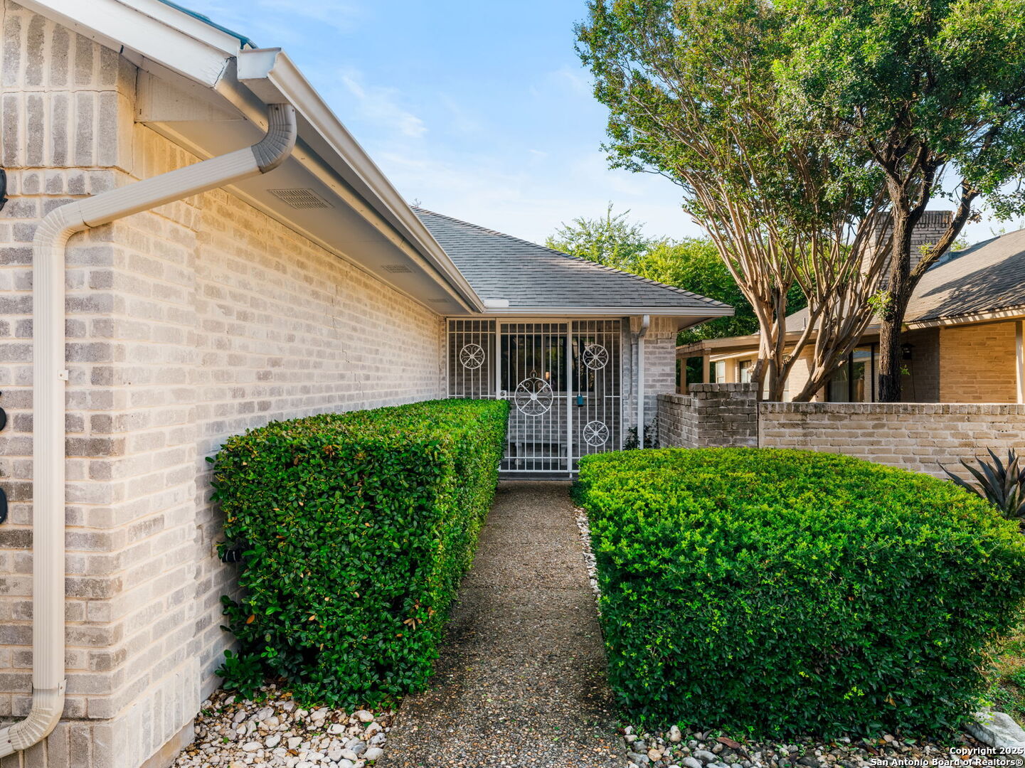 11610 Whisper Trail St