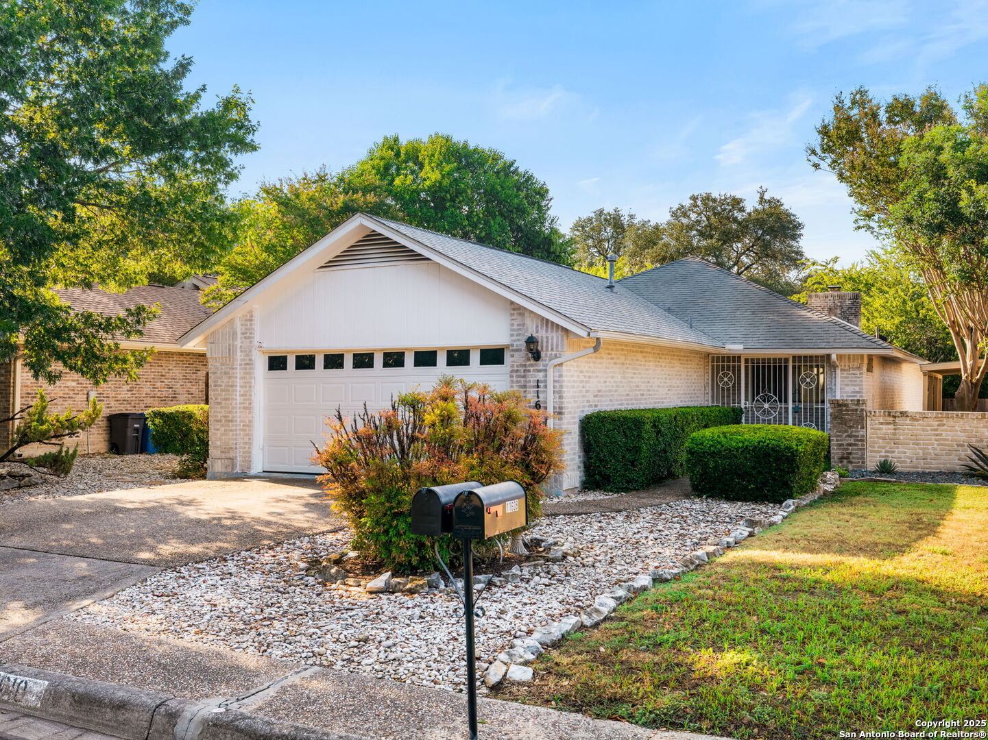 11610 Whisper Trail St