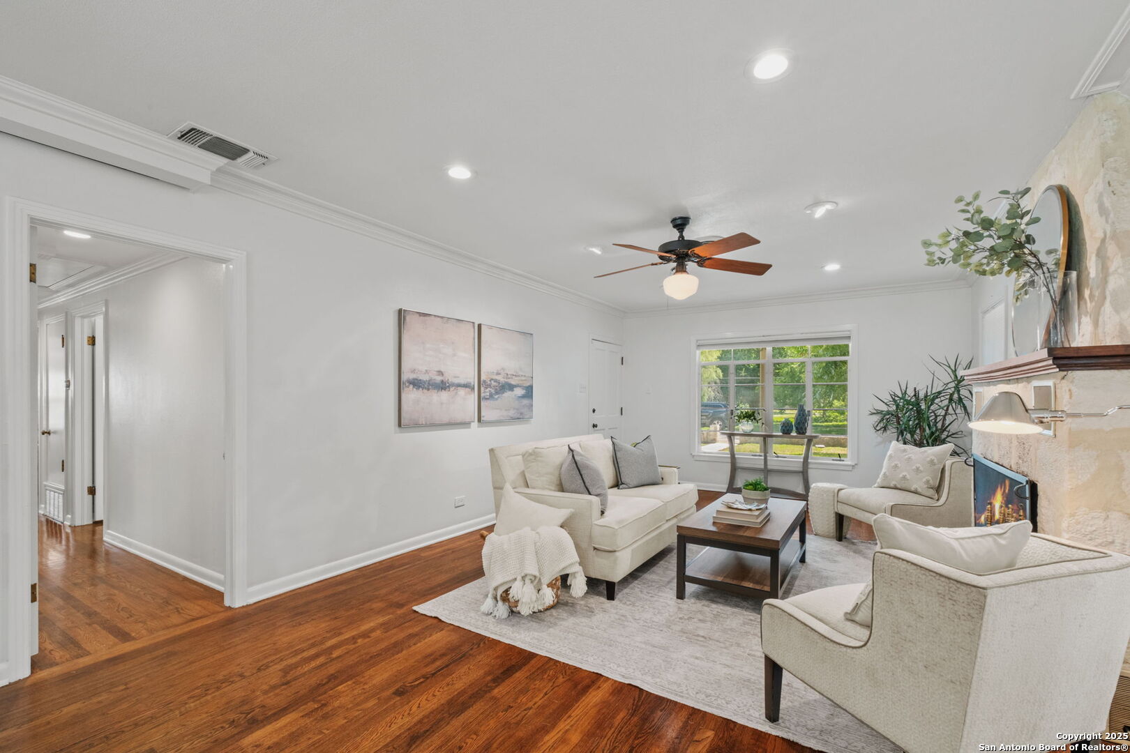 1403 San Jacinto