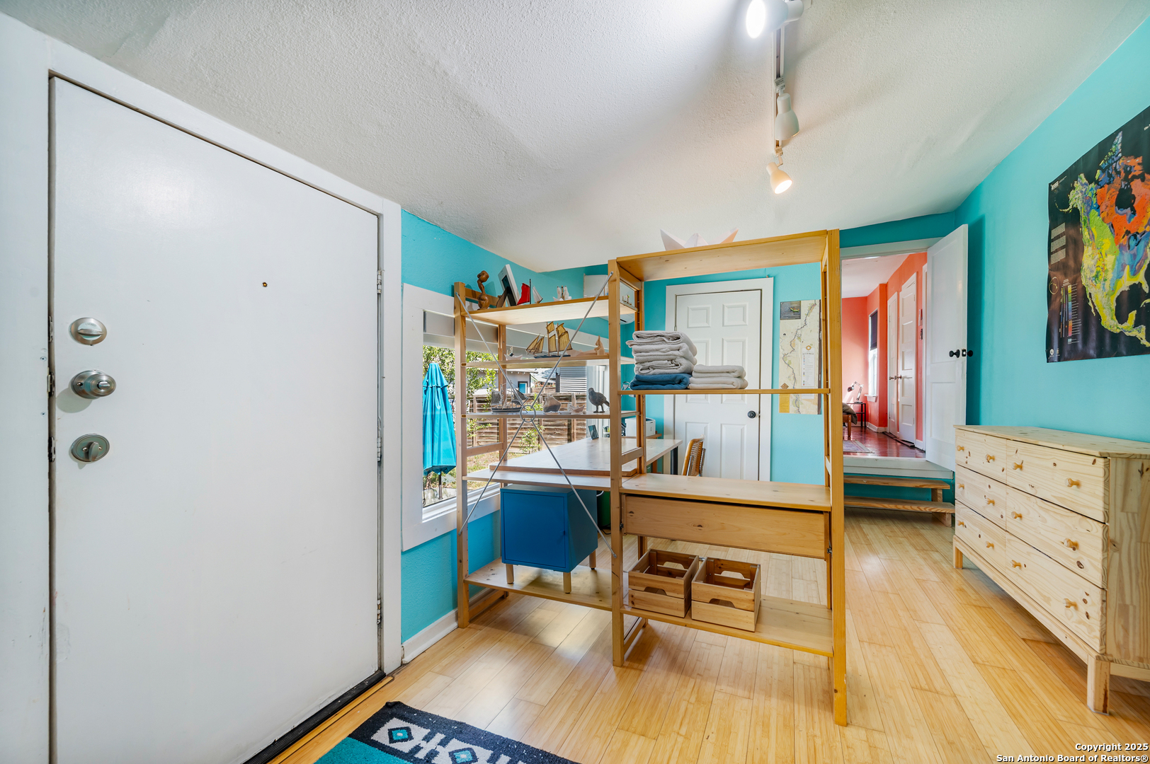 513 W Rosewood