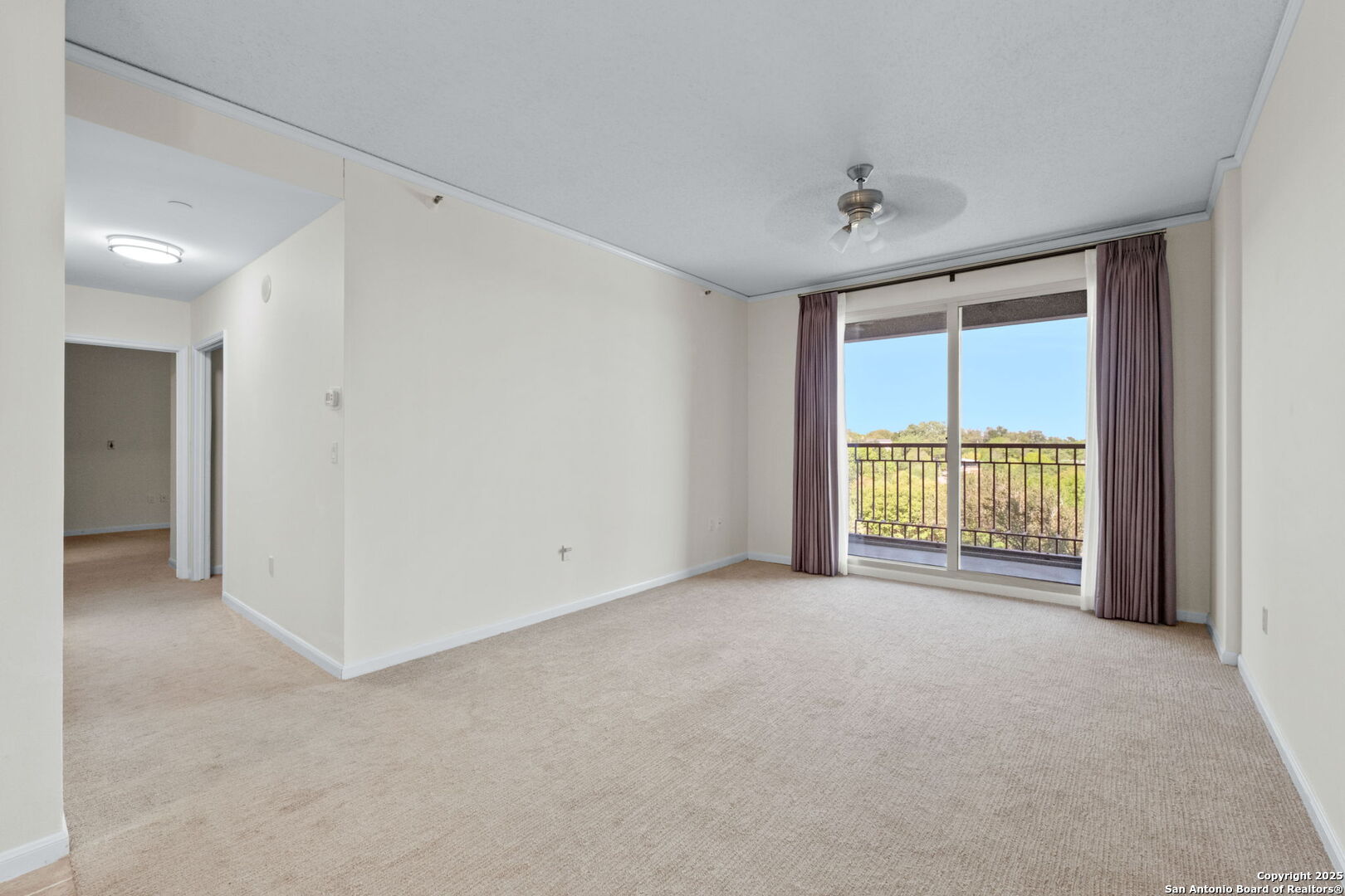 1 Towers Park Ln 402