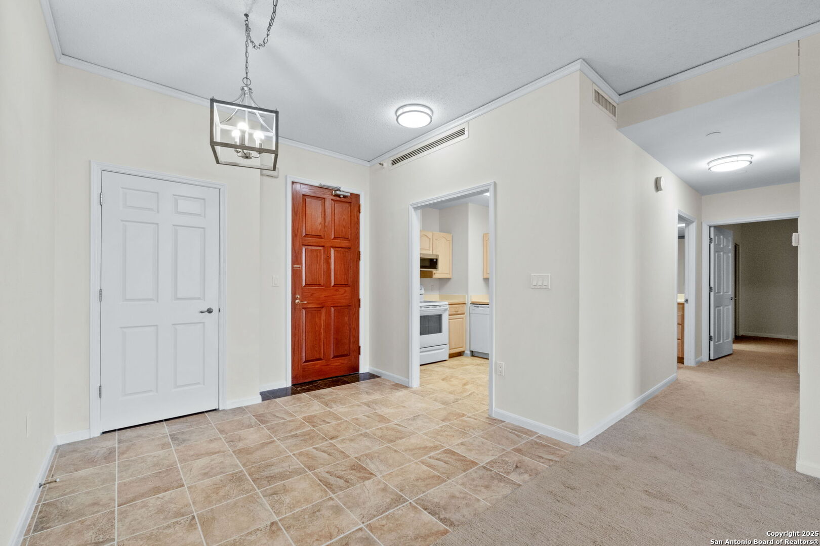 1 Towers Park Ln 402