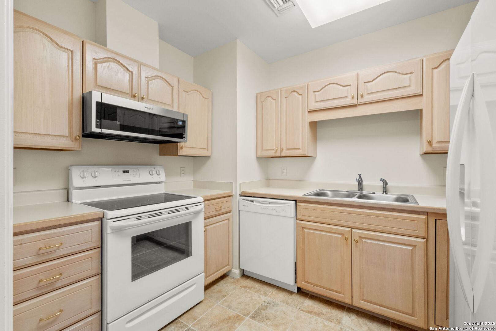 1 Towers Park Ln 402
