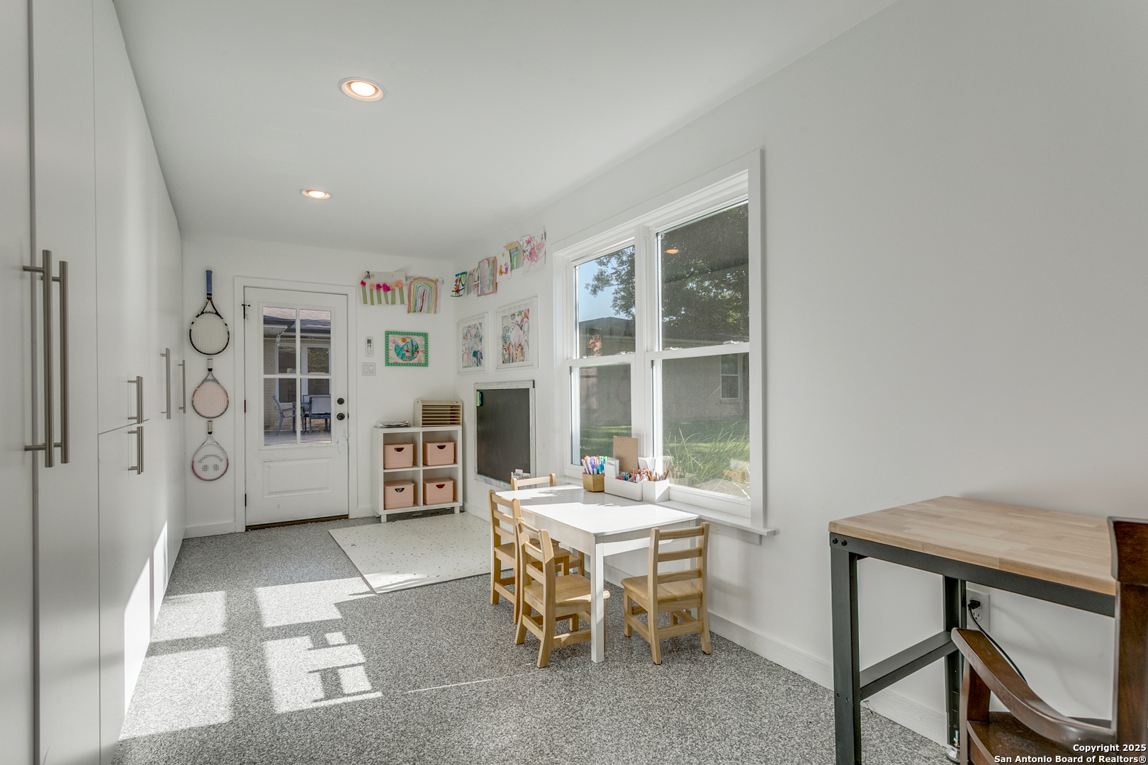 110 Woodcrest