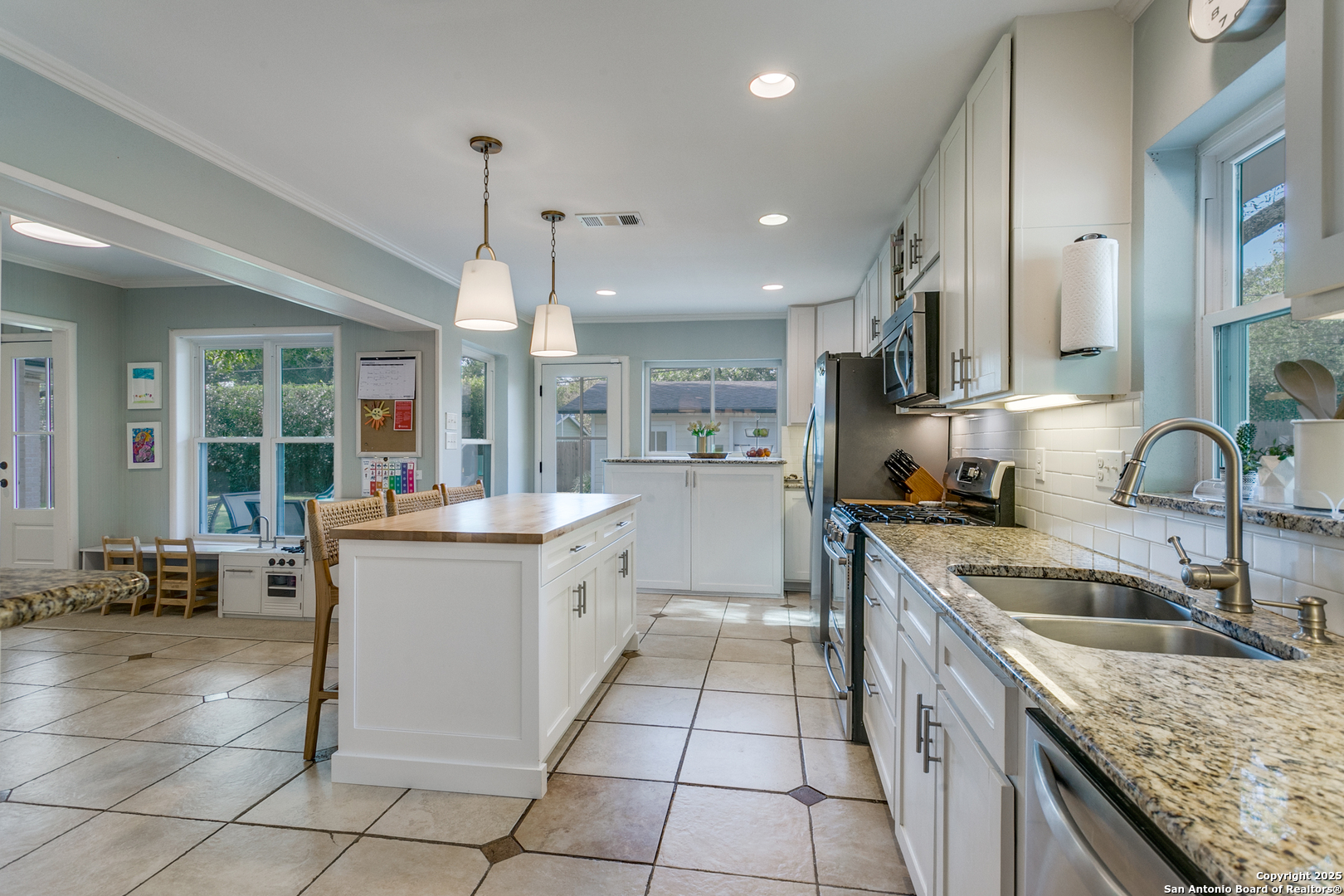 110 Woodcrest