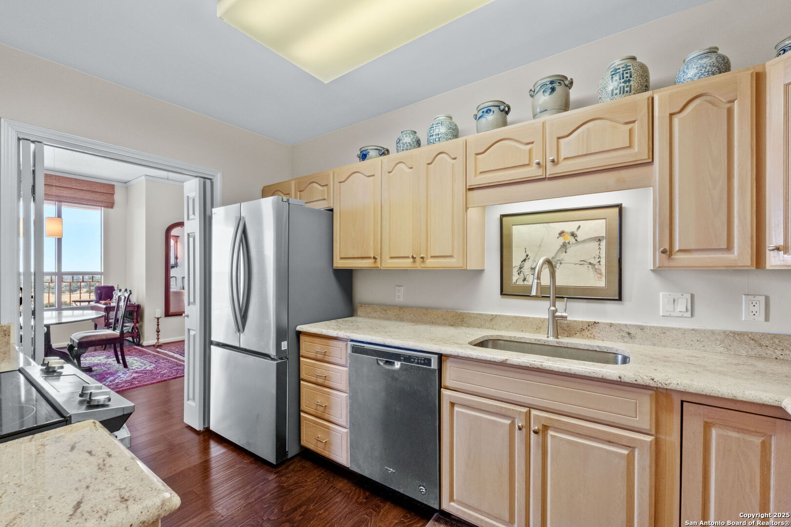 1 TOWERS PARK LN 1211