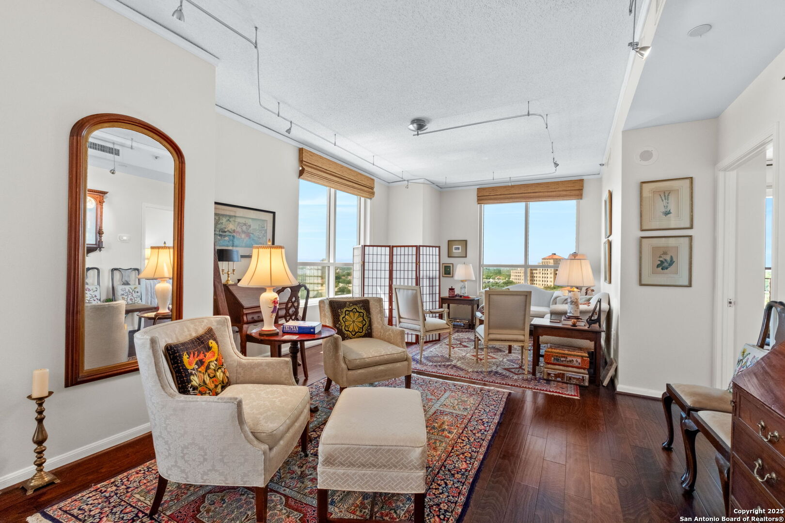 1 TOWERS PARK LN 1211