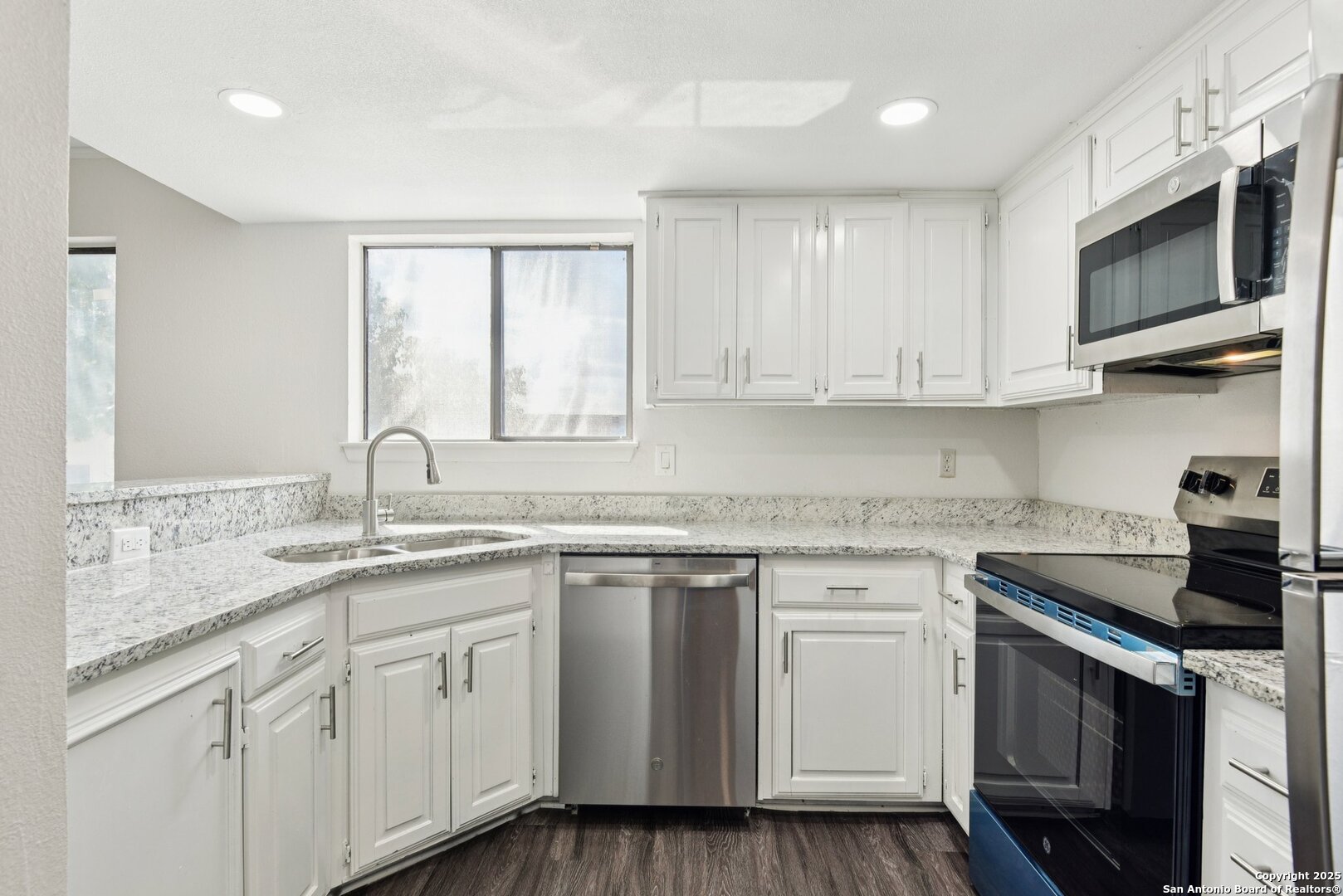 349 Harmony Ct 349