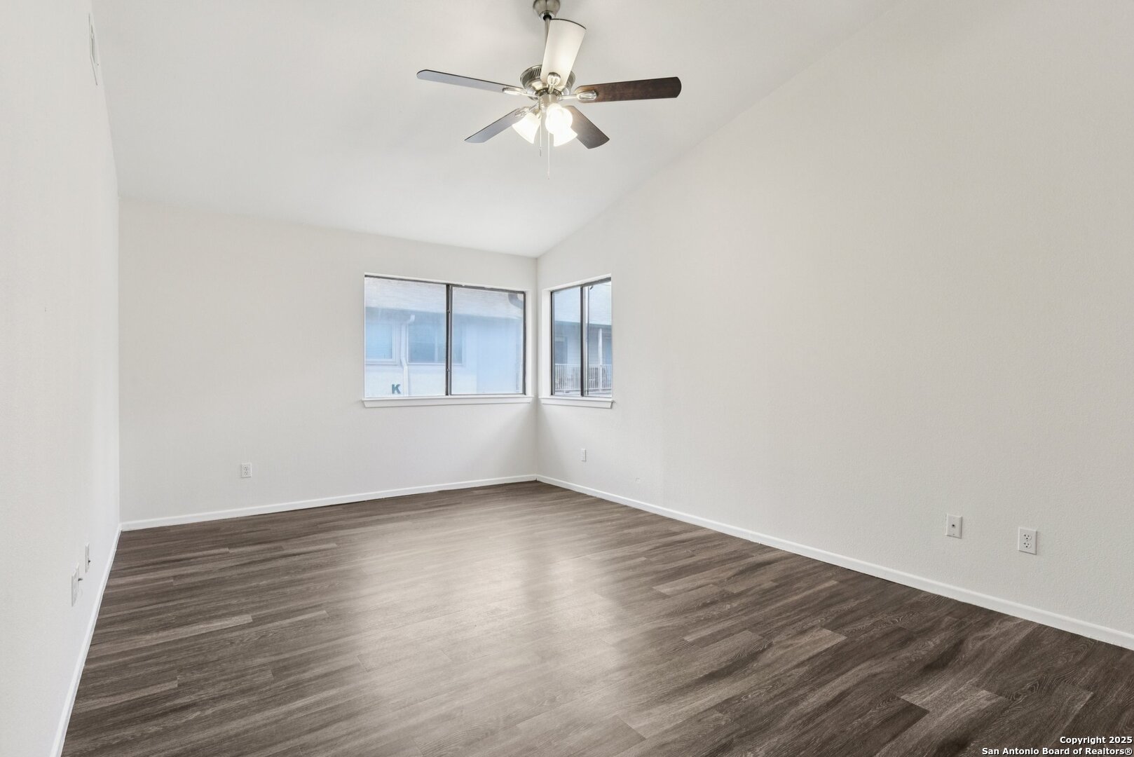 349 Harmony Ct 349