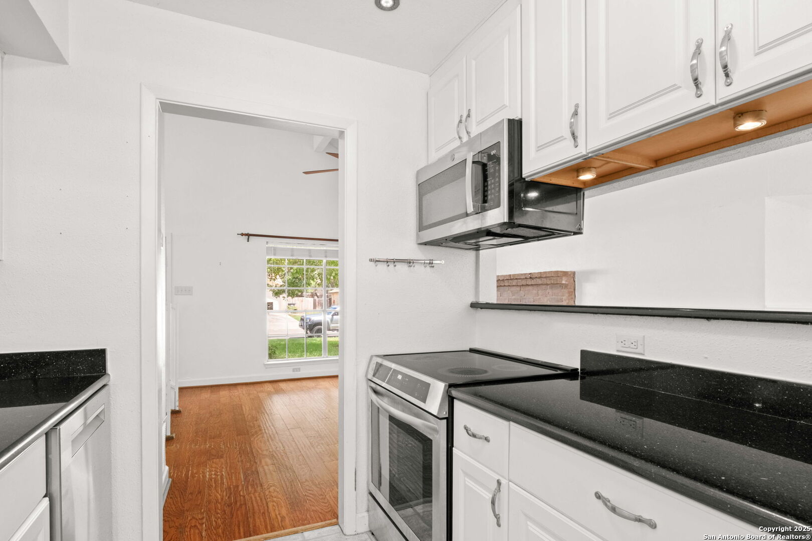 2310 Moss Terrace