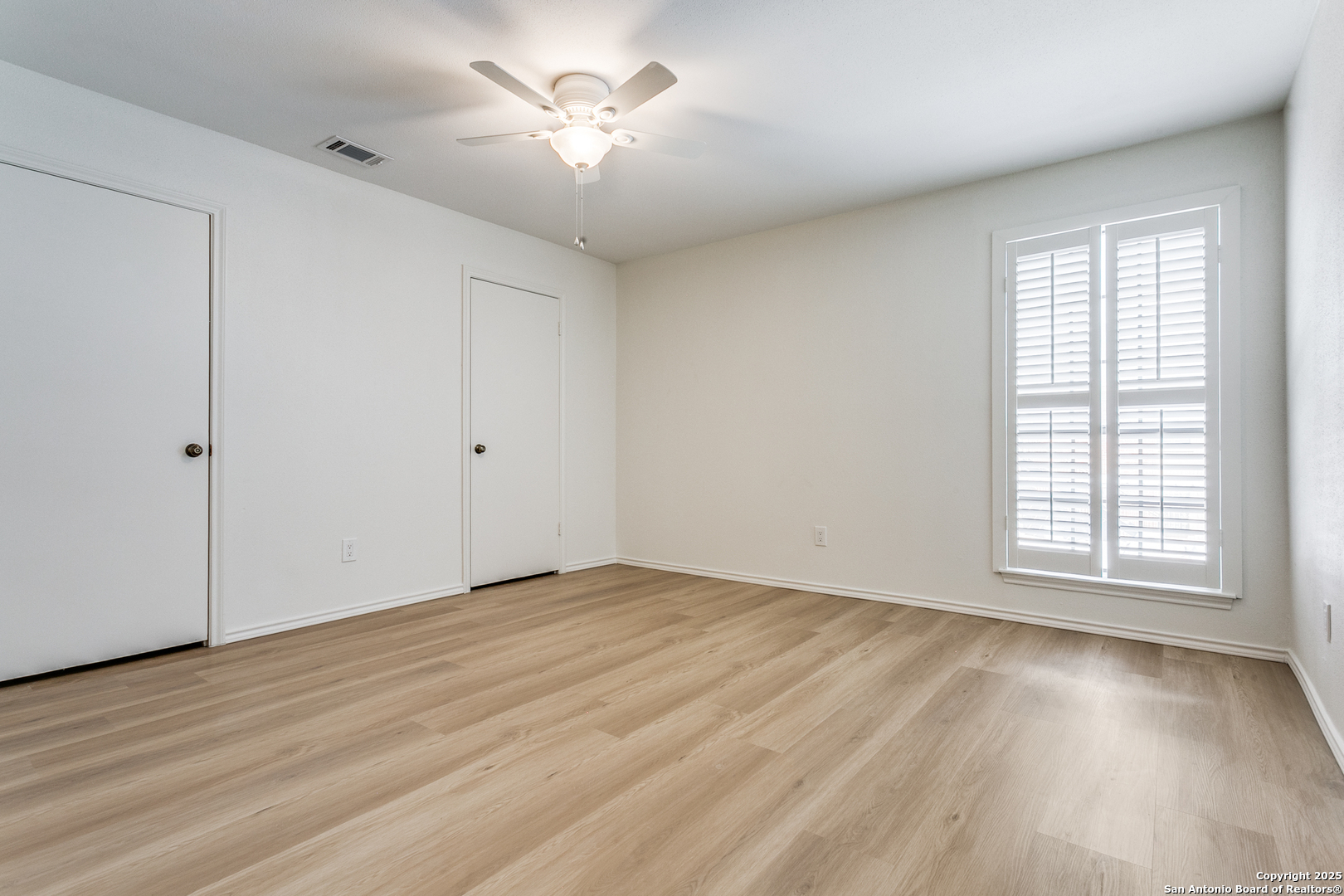 7815 Broadway 202