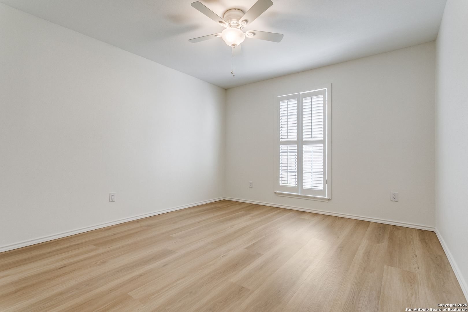7815 Broadway 201