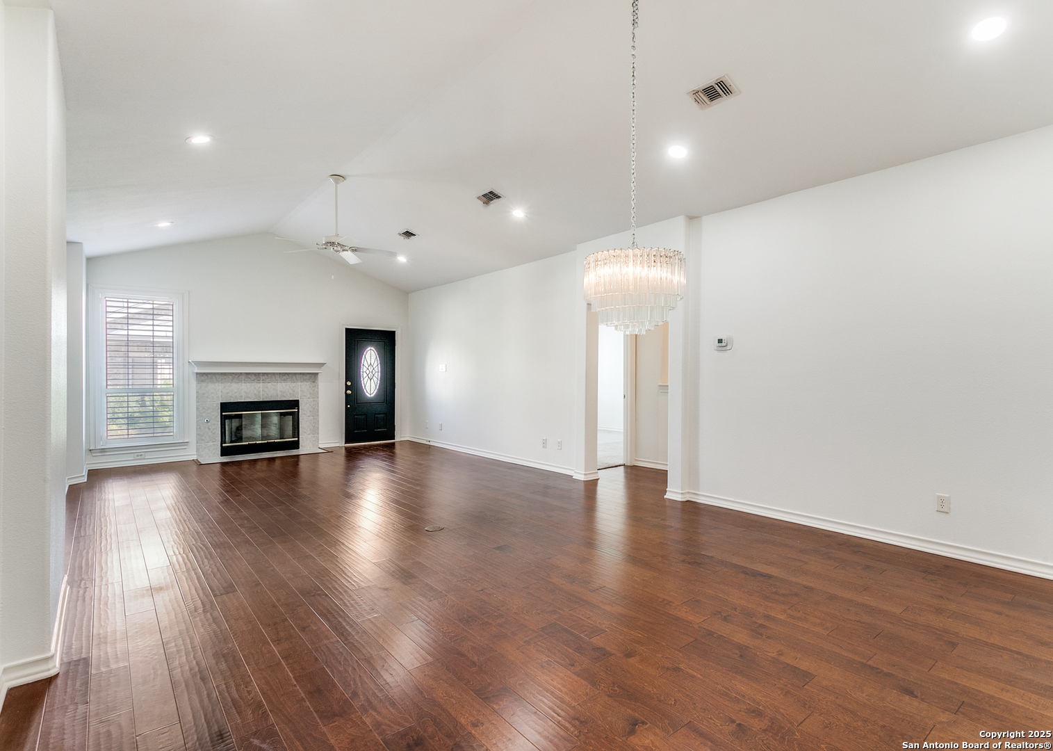 85 Oakwell Farms Pkwy