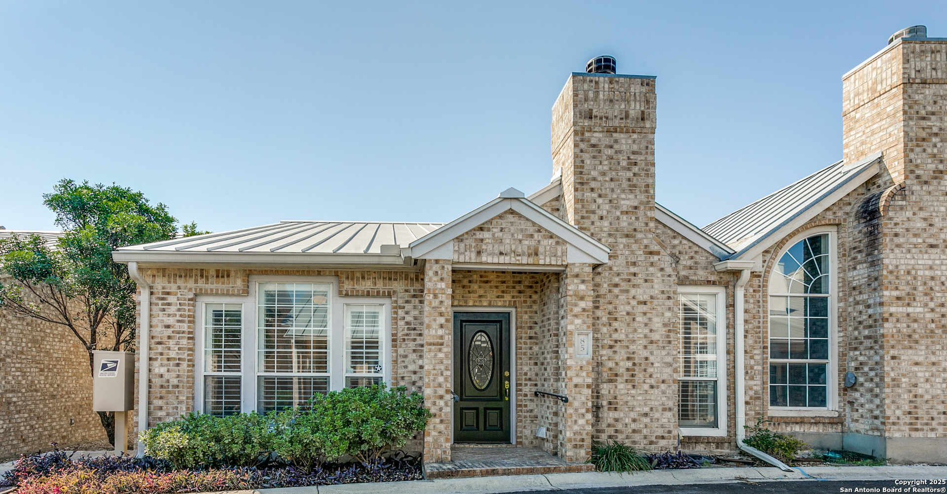 85 Oakwell Farms Pkwy