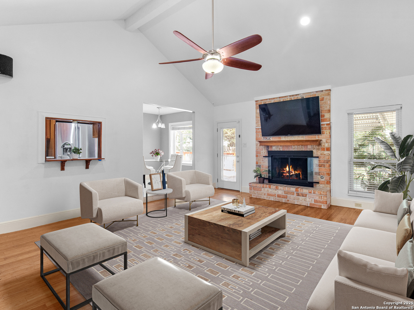 13851 Brook Hollow