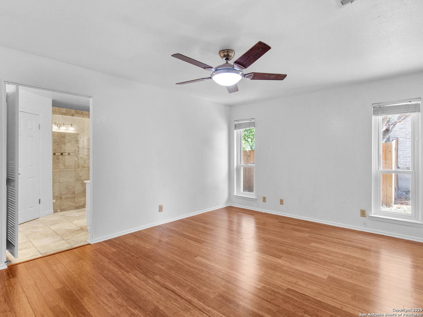 13851 Brook Hollow