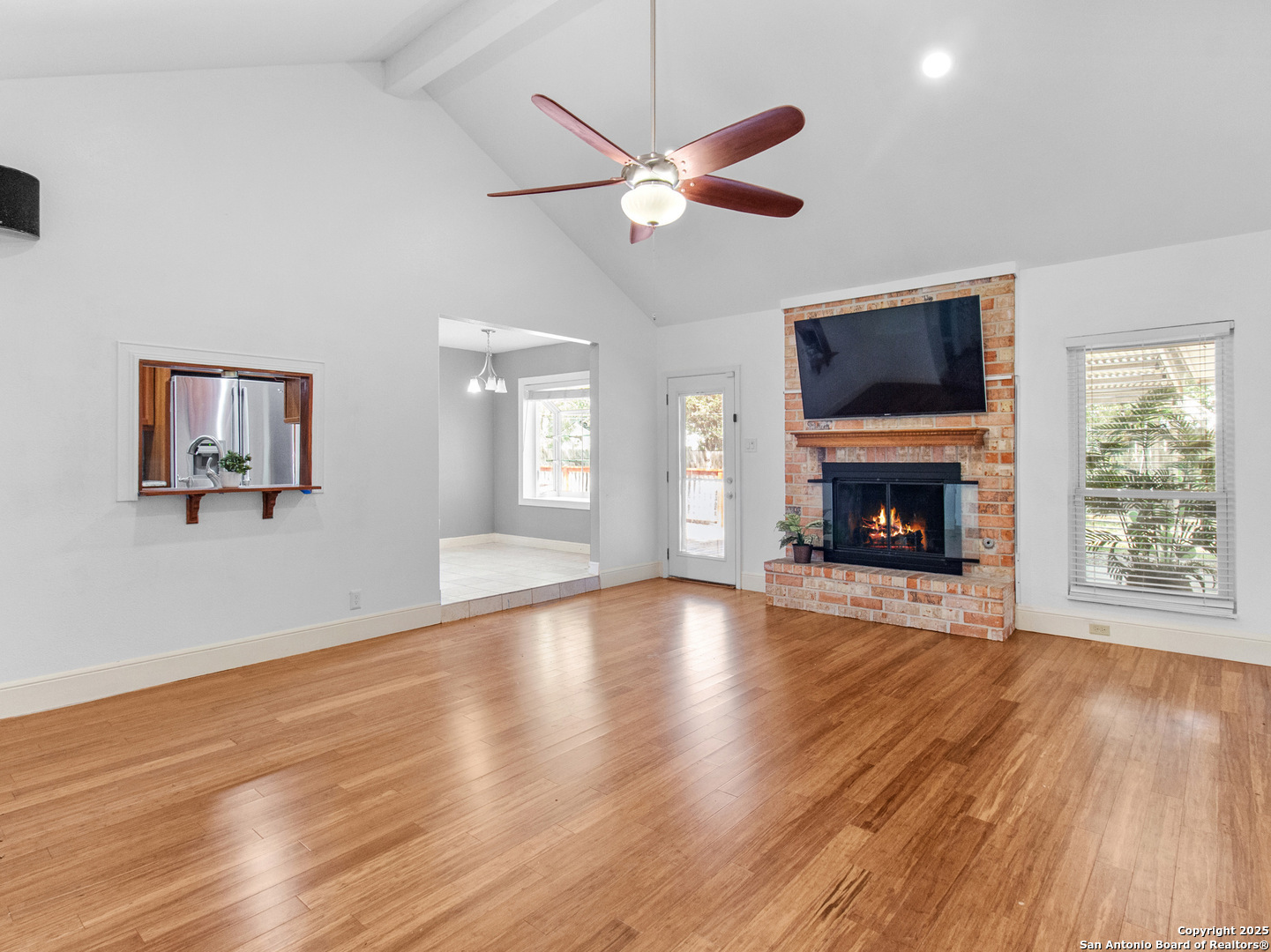 13851 Brook Hollow