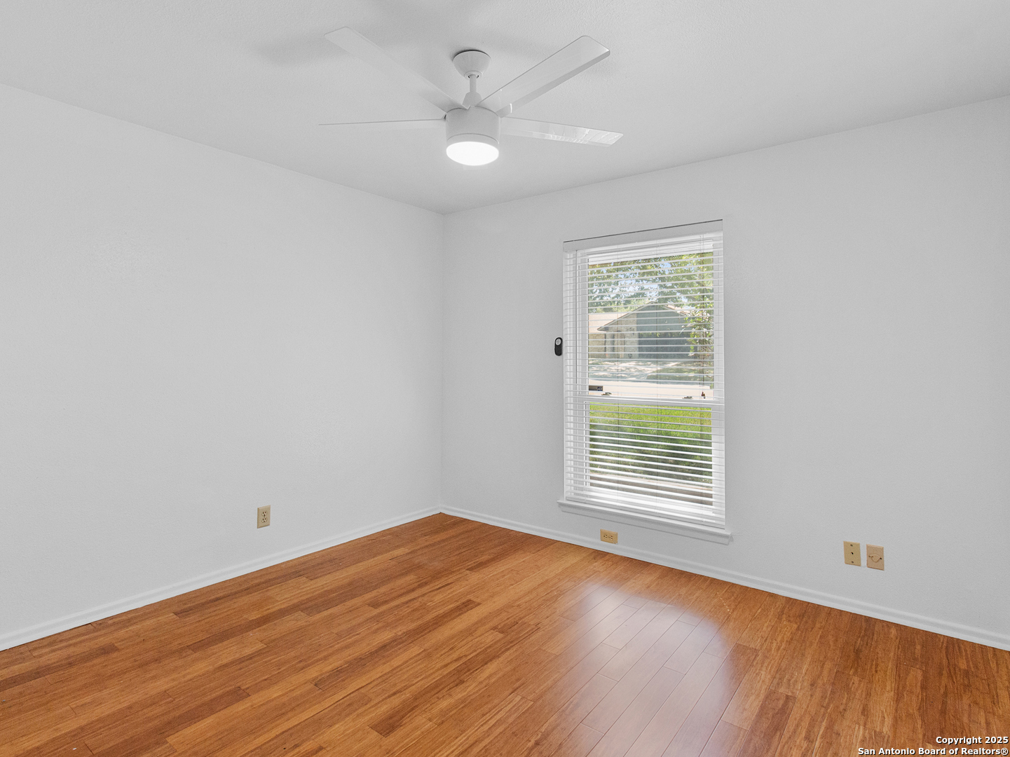 13851 Brook Hollow