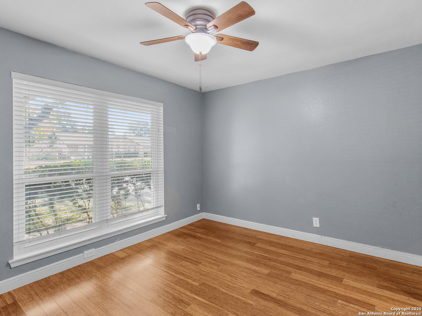 13851 Brook Hollow