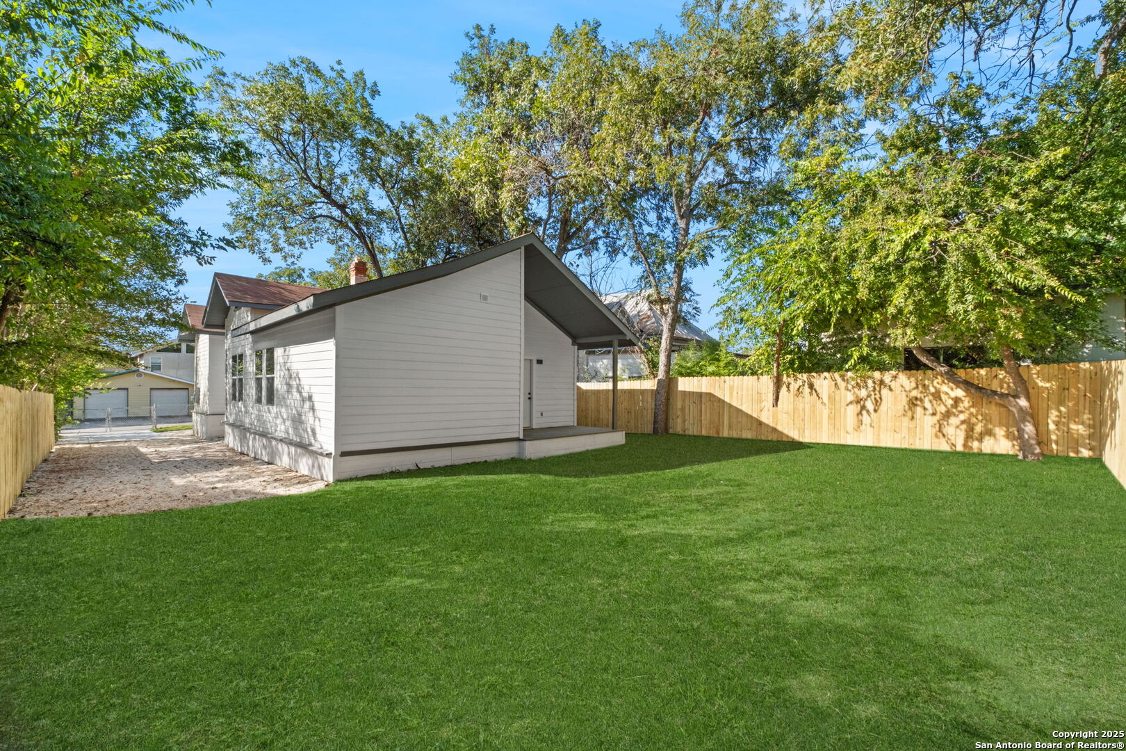 123 Sandmeyer St