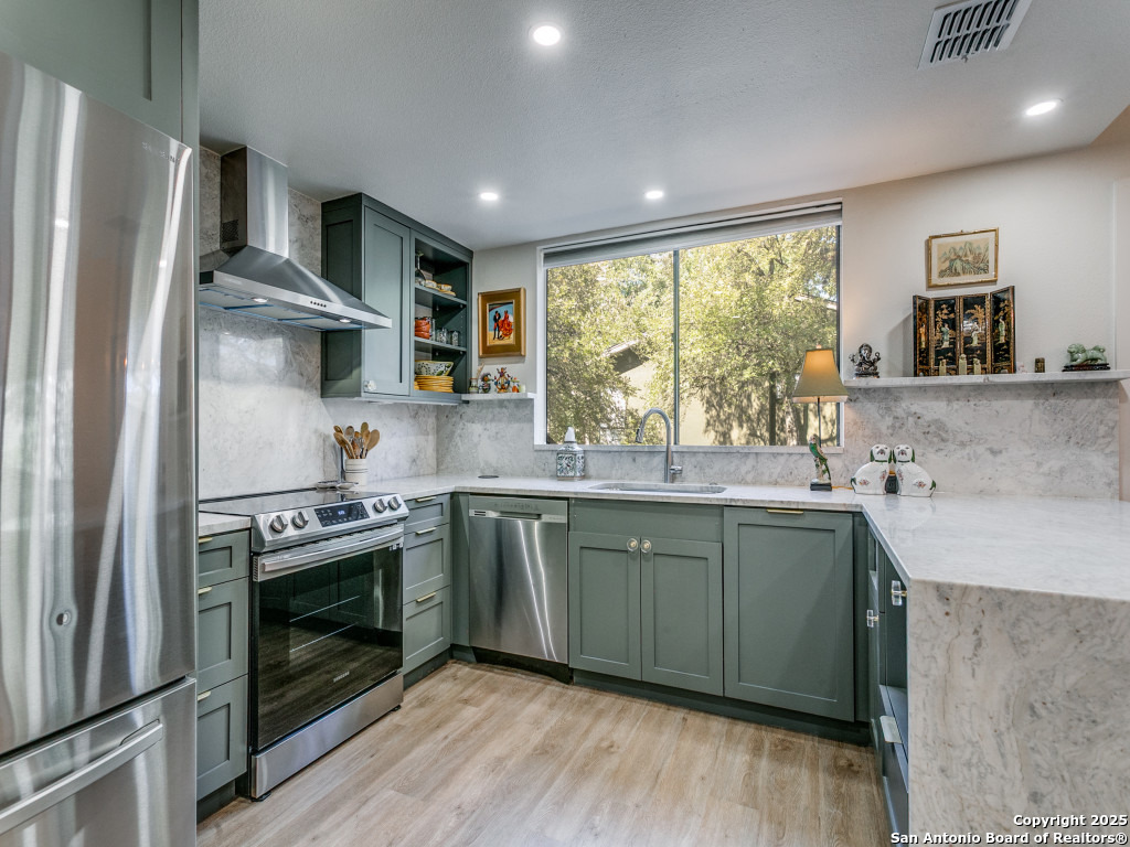 137 Terrell Rd # 1/2